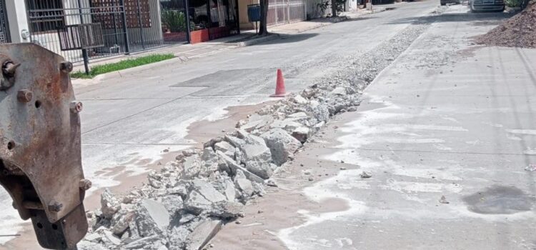 Atiende JAPAMA rehabilitación y mantenimiento de drenajes y tapas dañadas Atiende JAPAMA rehabilitación y mantenimiento de drenajes y tapas dañadas