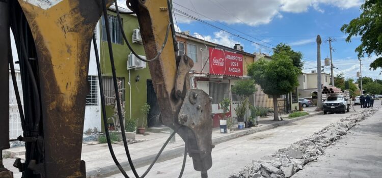 Cierran circulación en Ejido Matacahui en Infonavit Mochicahui por rehabilitación de atarjea; piden a automovilistas tomar vías alternas Cierran circulación en Ejido Matacahui en Infonavit Mochicahui por rehabilitación de atarjea; piden a automovilistas tomar vías alternas